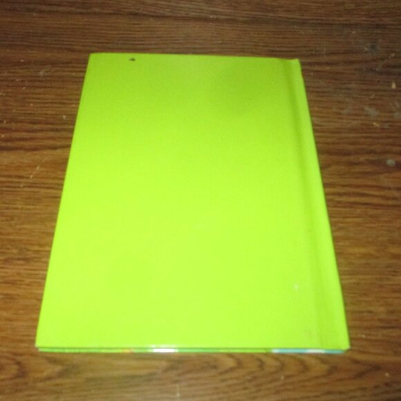 Walt Disney's Dumbo (Disney's Wonderful World of Reading, 1996) Hardcover Book - Picture 2 of 3